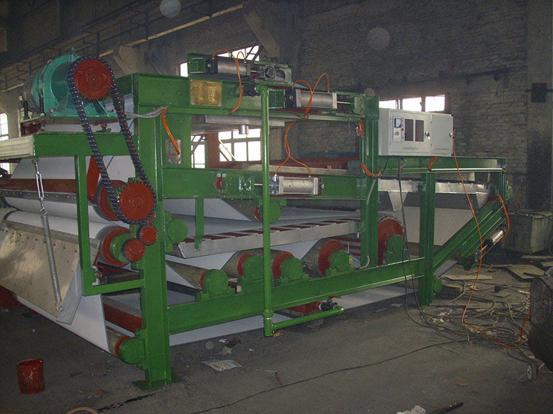 帶壓機(jī)7